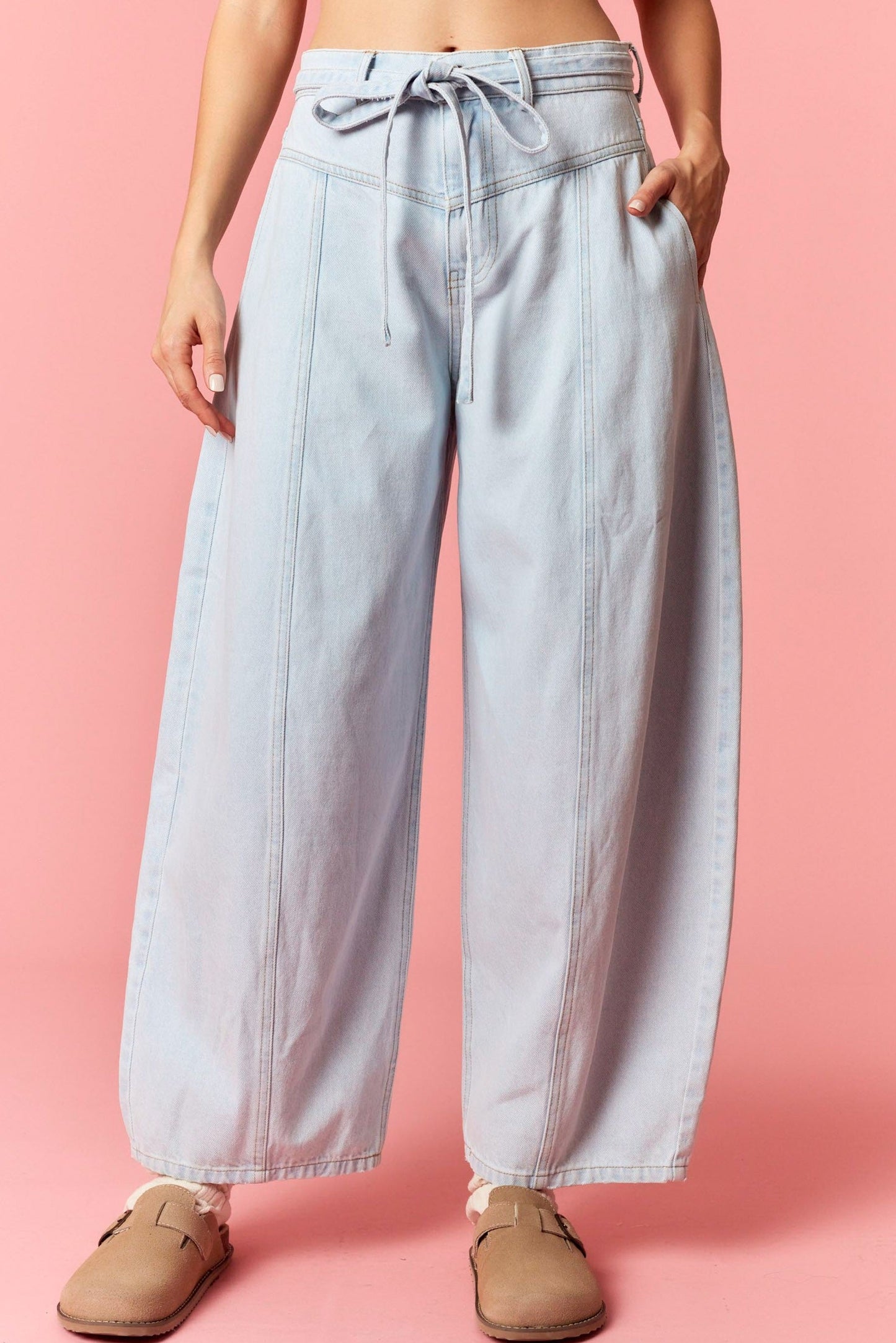 Belted Barrel Pants