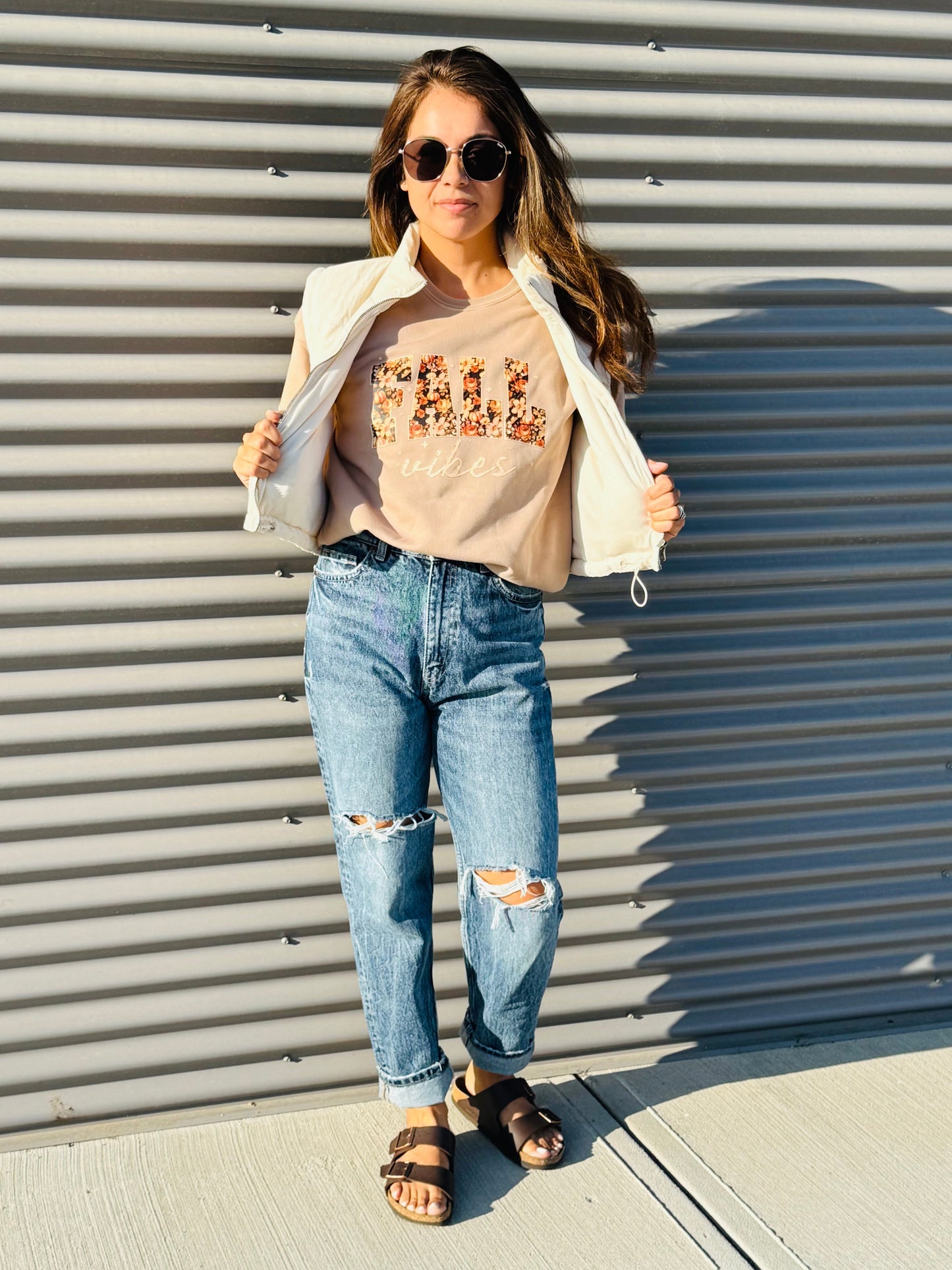 Cozy Autumn Vibes Crewneck – Tan