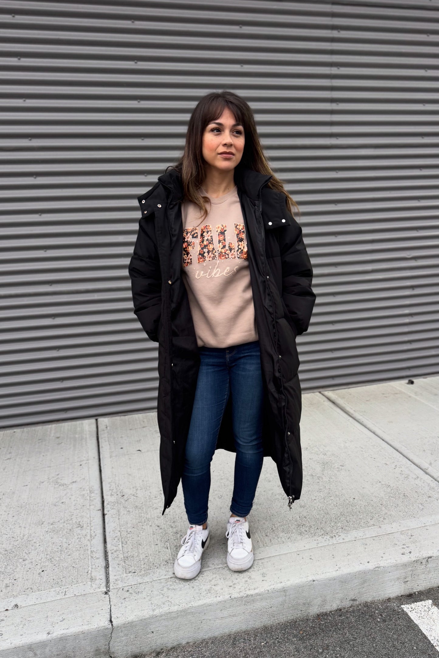 Cozy Autumn Vibes Crewneck – Tan